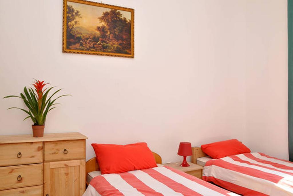 Yolo Hostel Budapest Habitación foto